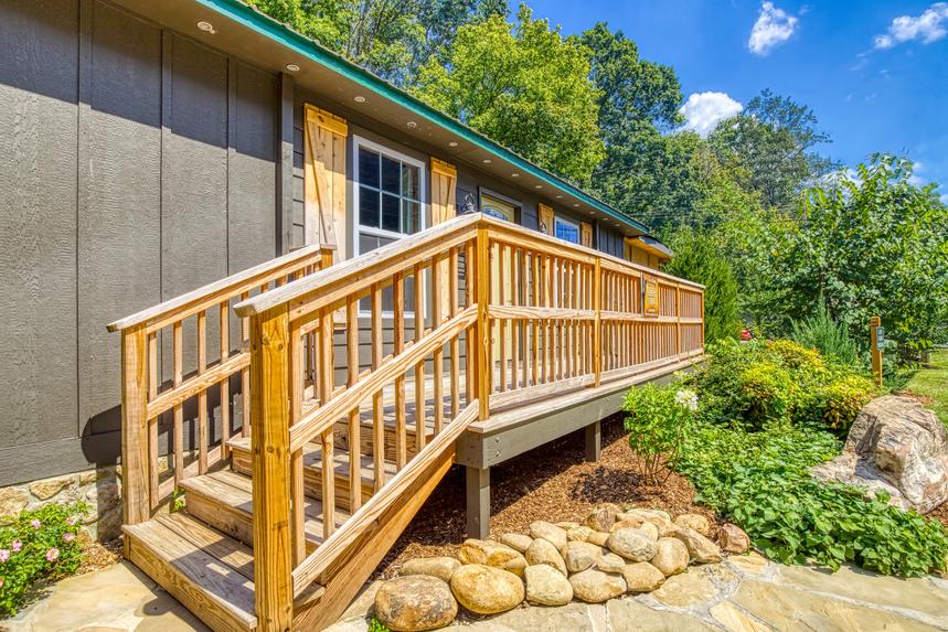 Sleepy Creek Cottage